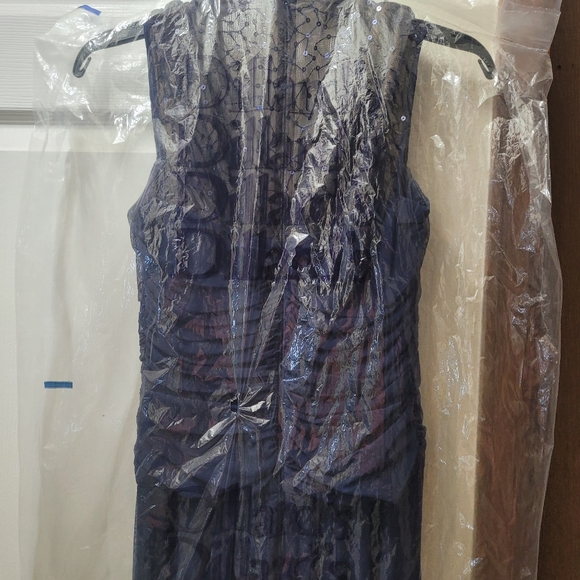 Evening dress - Picture 2 of 3